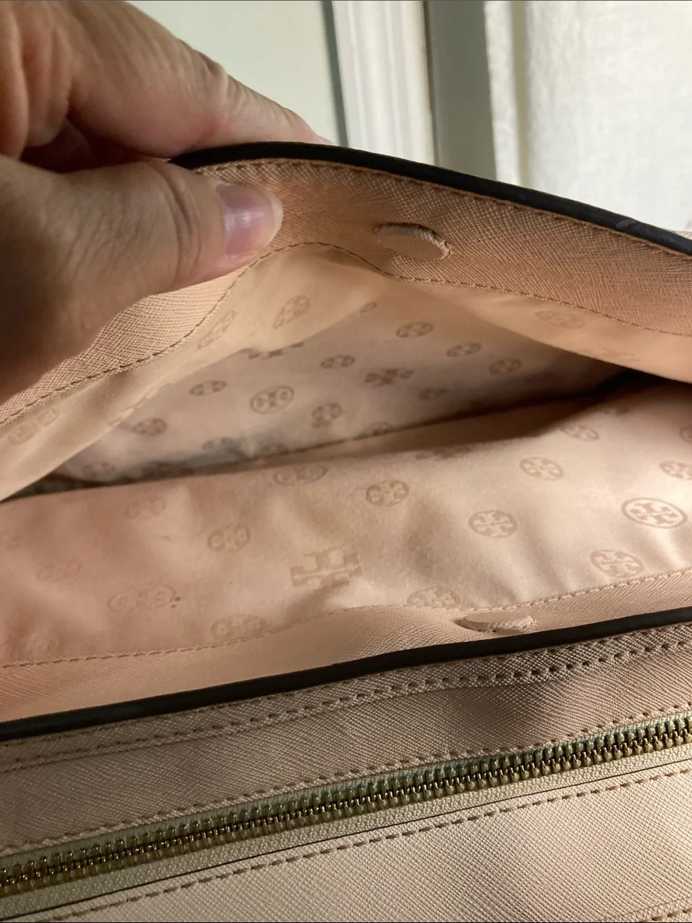 Tory Burch Robinson Large Pale Leather Satchel with Detachable Strap